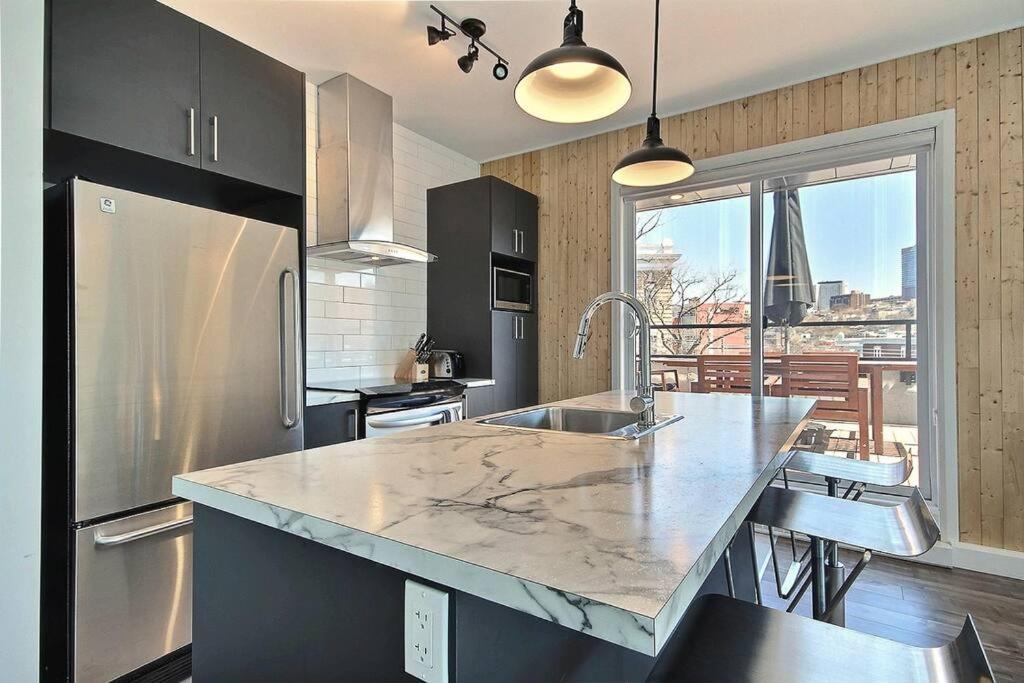 K-417 / Parking & Gym - Private Balconies Apartment Quebec City Bagian luar foto