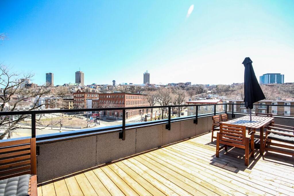 K-417 / Parking & Gym - Private Balconies Apartment Quebec City Bagian luar foto